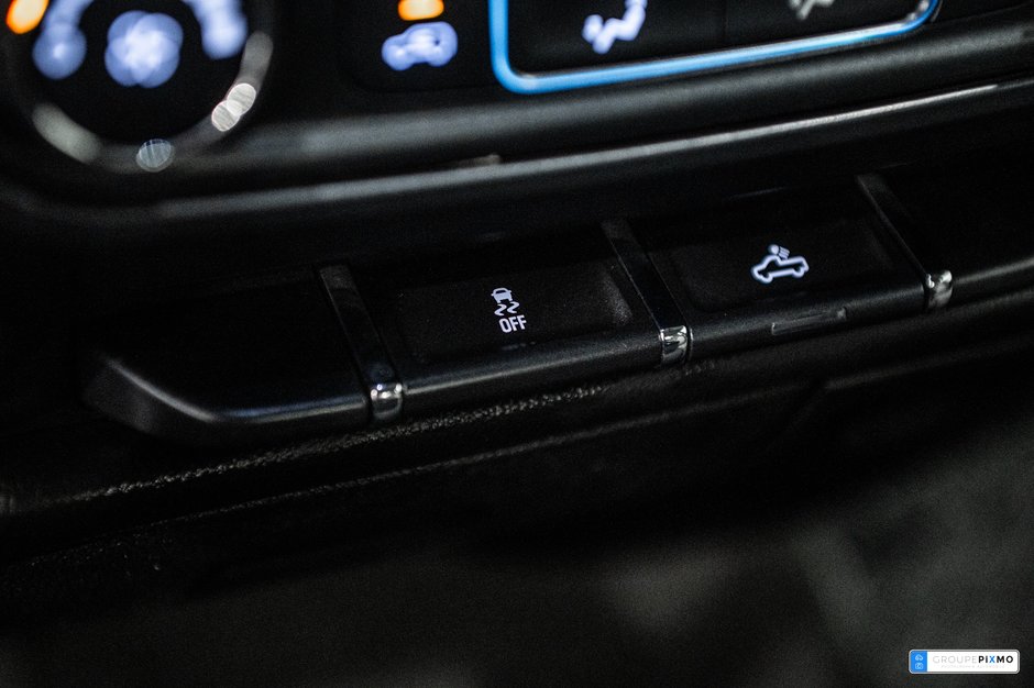 GMC Sierra 1500 ELEVATION / 5.3L / CREWCAB / CAMERA DE RECUL++ 2018-21