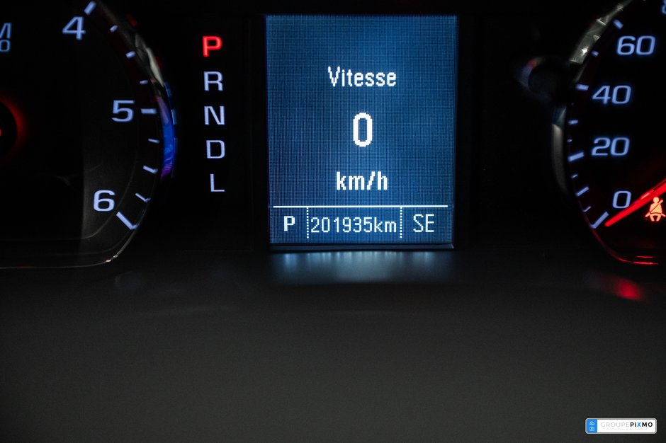 GMC Sierra 1500 ELEVATION / 5.3L / CREWCAB / CAMERA DE RECUL++ 2018-17