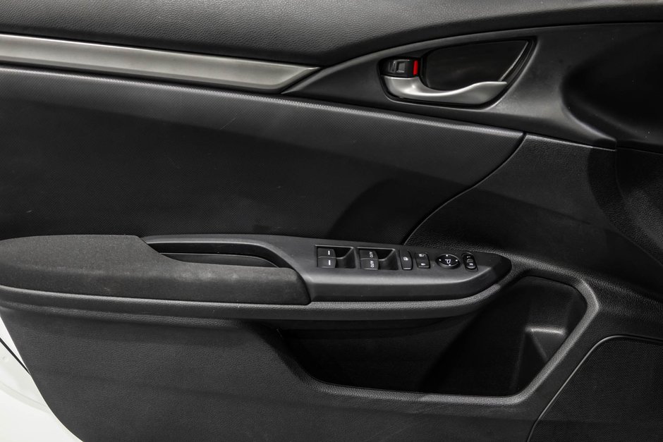 2018 Honda Civic Hatchback LX / CAMÉRA DE RECUL / A/C / SIÈGES CHAUFFANTS+++-12