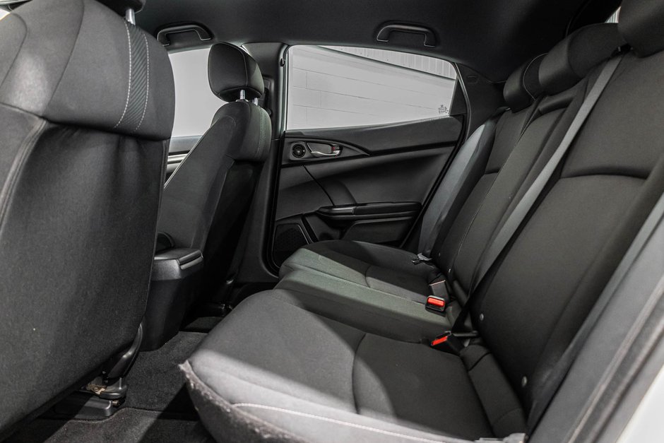 2018 Honda Civic Hatchback LX / CAMÉRA DE RECUL / A/C / SIÈGES CHAUFFANTS+++-24