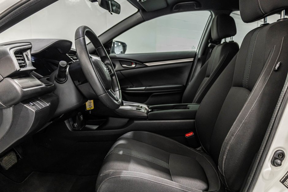 2018 Honda Civic Hatchback LX / CAMÉRA DE RECUL / A/C / SIÈGES CHAUFFANTS+++-13
