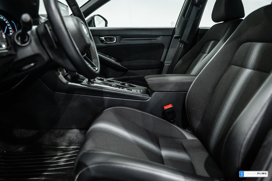 Honda Civic Hatchback SPORT / TOIT OUVRANT / APPLE CARPLAY / CAMÉRA ++++ 2024-13