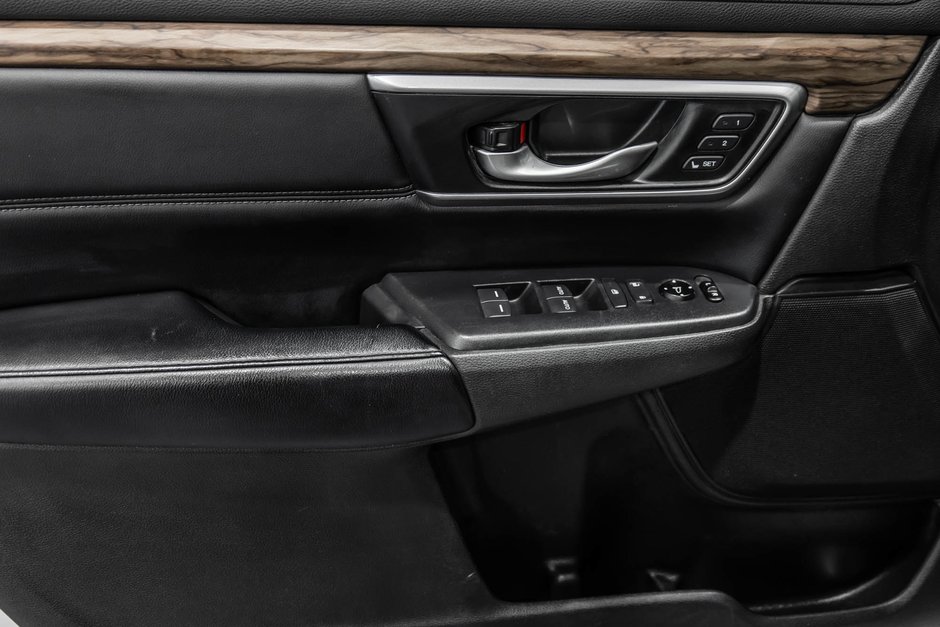 Honda CR-V TOURING / AWD / CUIR / TOIT OUVRANT / CAMÉRA +++ 2017-14