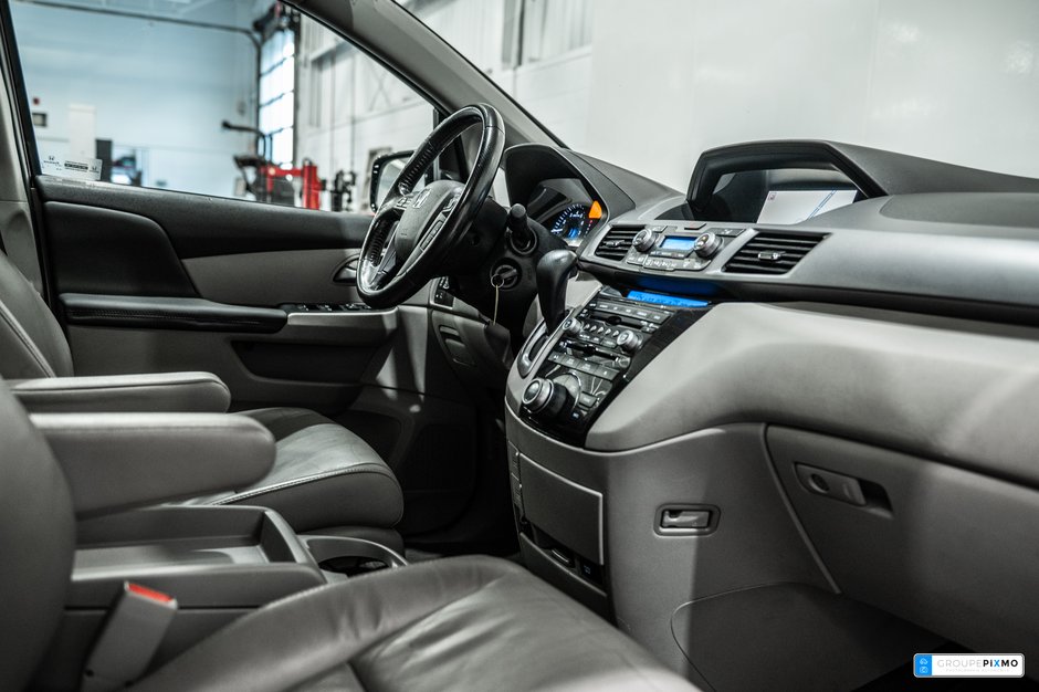 2013 Honda Odyssey TOURING / CUIR / TOIT OUVRANT / DVD / CAMÉRA+++-34