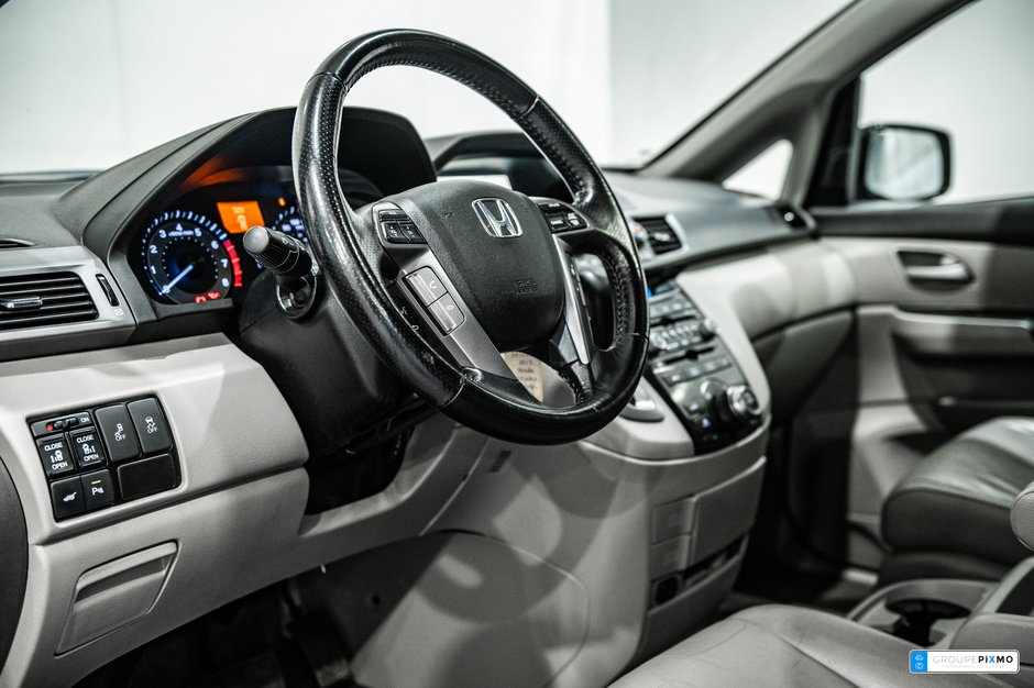 2013 Honda Odyssey TOURING / CUIR / TOIT OUVRANT / DVD / CAMÉRA+++-17