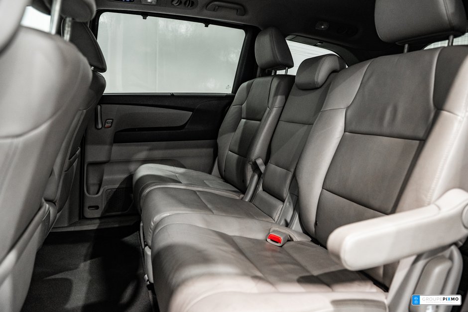 2013 Honda Odyssey TOURING / CUIR / TOIT OUVRANT / DVD / CAMÉRA+++-28