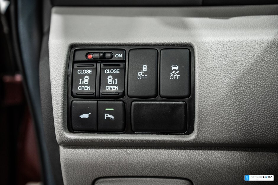 2013 Honda Odyssey TOURING / CUIR / TOIT OUVRANT / DVD / CAMÉRA+++-18