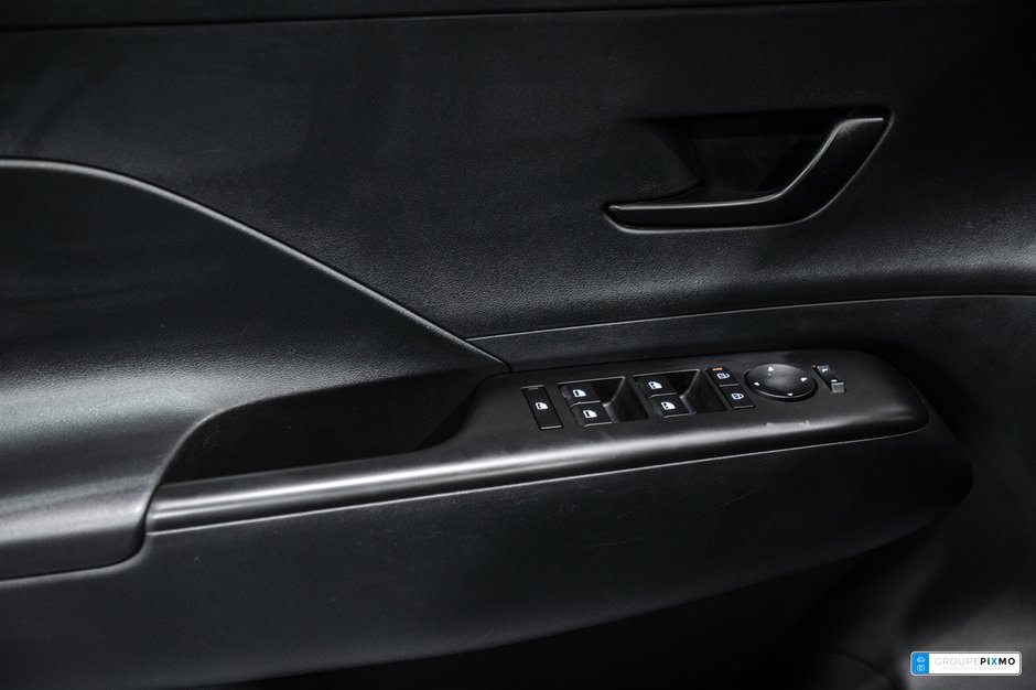 2024 Hyundai Kona PREFERRED / FWD / APPLE CARPLAY/SIÈGES CHAUFFANTS+-11
