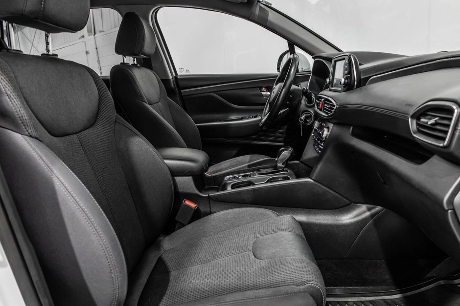 2020 Hyundai Santa Fe ESSENTIEL /AWD/ CAMERA / SIÈGES CHAUFFANTS-30