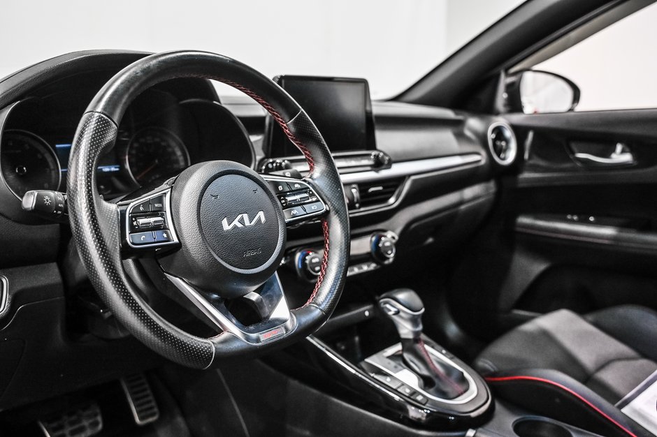 Kia Forte5 GT / APPLE CARPLAY / CAMÉRA DE RECUL / MAGS+++ 2023-11