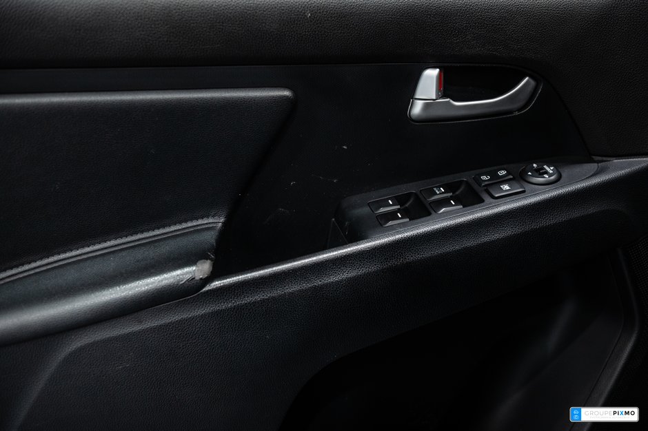2016 Kia Sportage LX / FWD / SIÈGES CHAUFFANTS / A/C+++-11