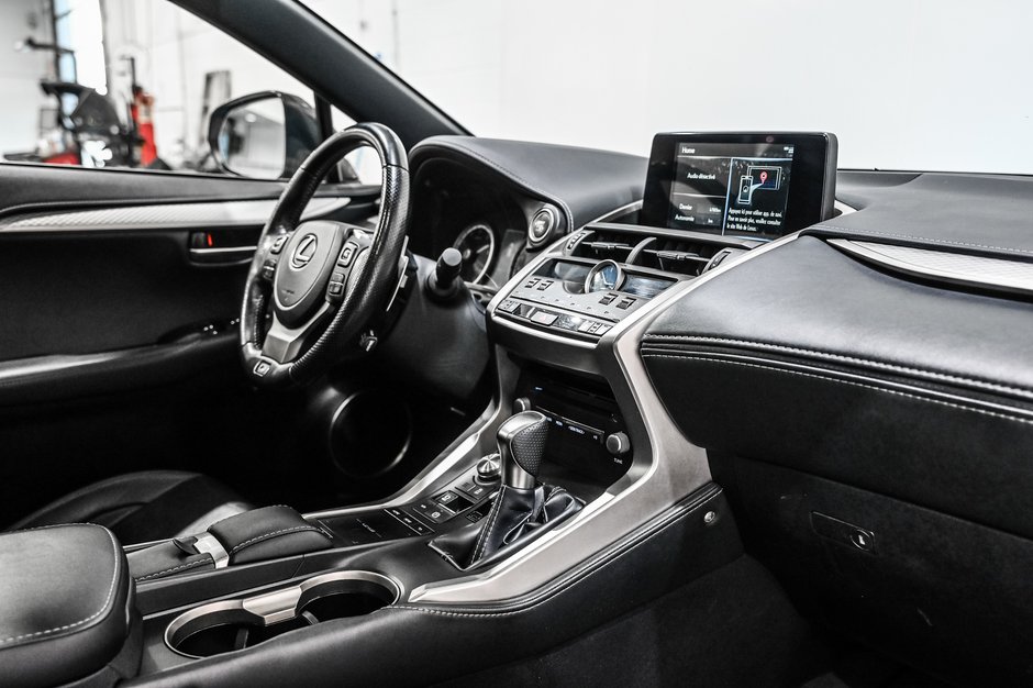 Lexus NX 300 F-SPORT 2 / APPLE CARPLAY / TOIT OUVRANT / CUIR ++ 2021-31
