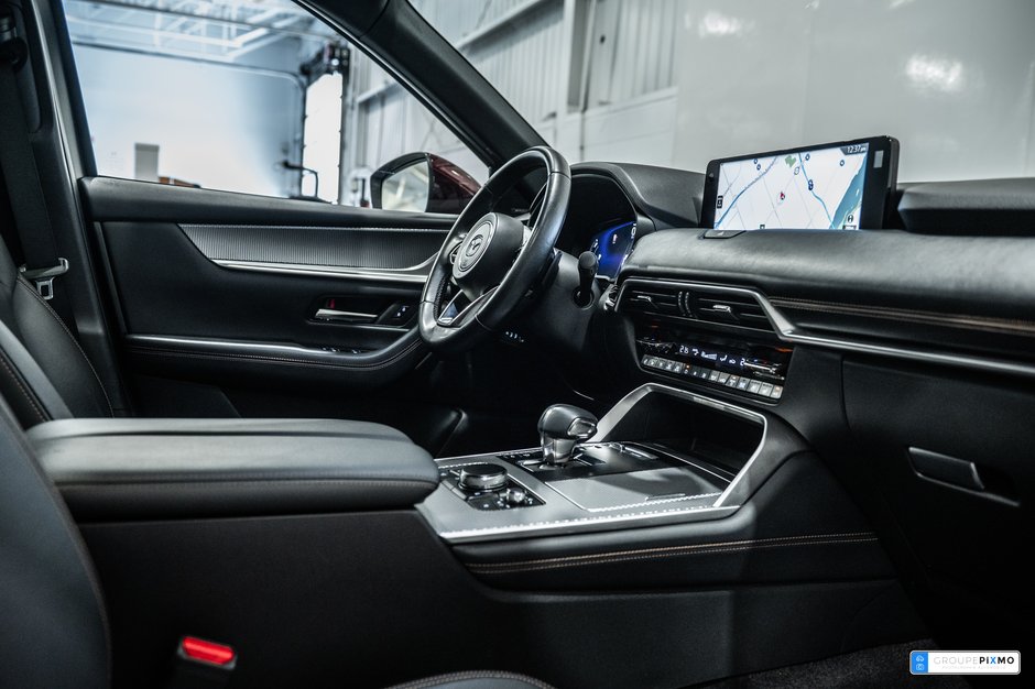 Mazda CX-90 PHEV GT / CUIR / APPLE CARPLAY / CAMÉRA 360 / TOIT PANO 2025-37