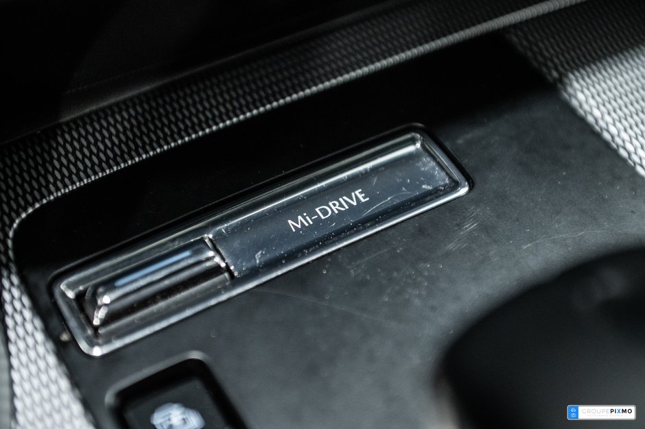 Mazda CX-90 PHEV GT / CUIR / APPLE CARPLAY / CAMÉRA 360 / TOIT PANO 2025-30