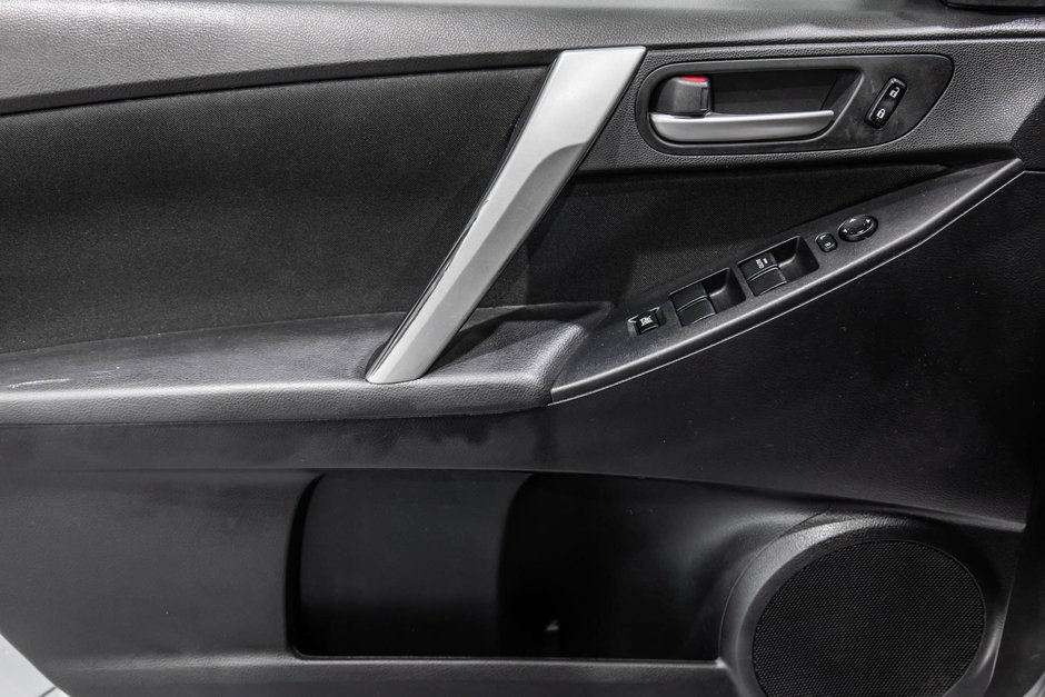2013 Mazda 3 GS-SKY / A/C / SIÈGES CHAUFFANTS /+++-12
