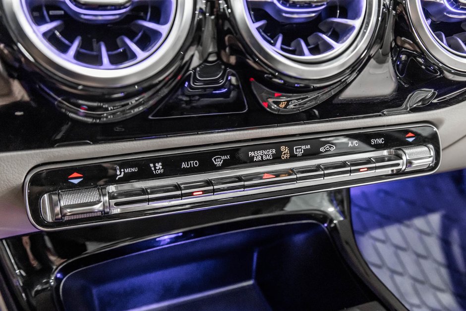 2022 Mercedes-Benz A-Class A 250 / 4MATIC / APPLE CARPLAY / CAMÉRA DE RECUL +-24