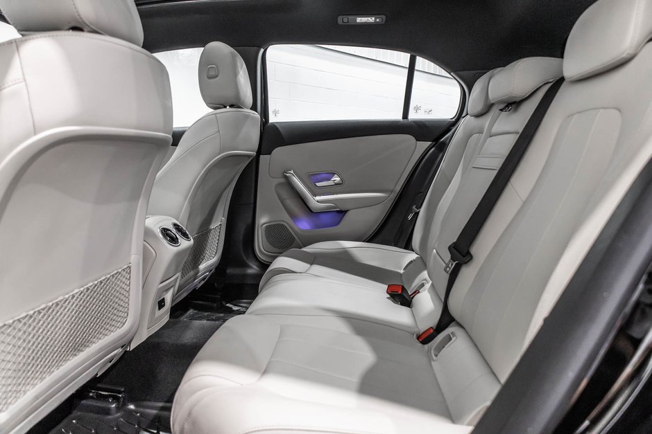 2022 Mercedes-Benz A-Class A 250 / 4MATIC / APPLE CARPLAY / CAMÉRA DE RECUL +-29