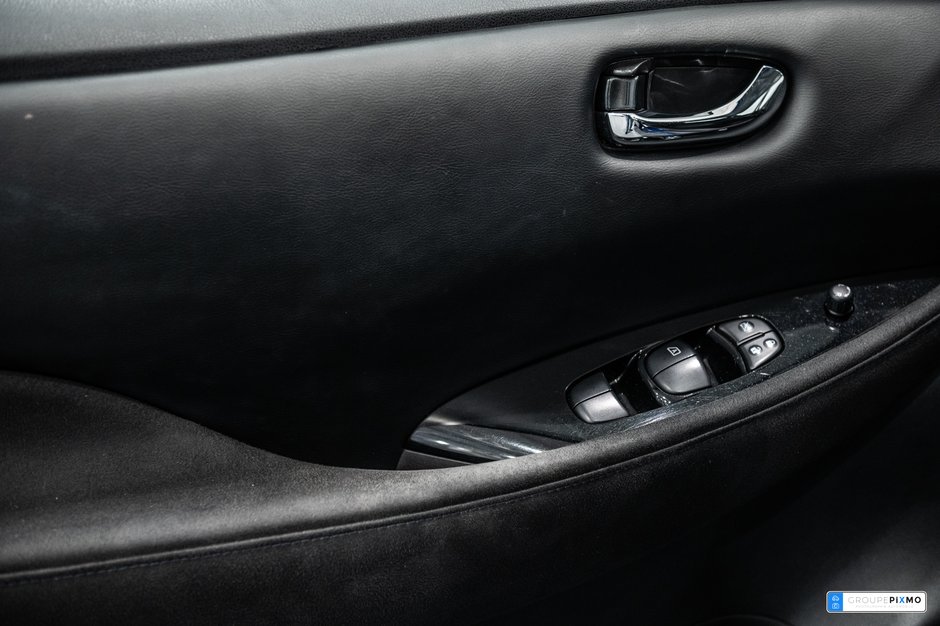 Nissan LEAF SV / CAMÉRA DE RECUL / SIÈGES CHAUFFANTS / NAV +++ 2017-12