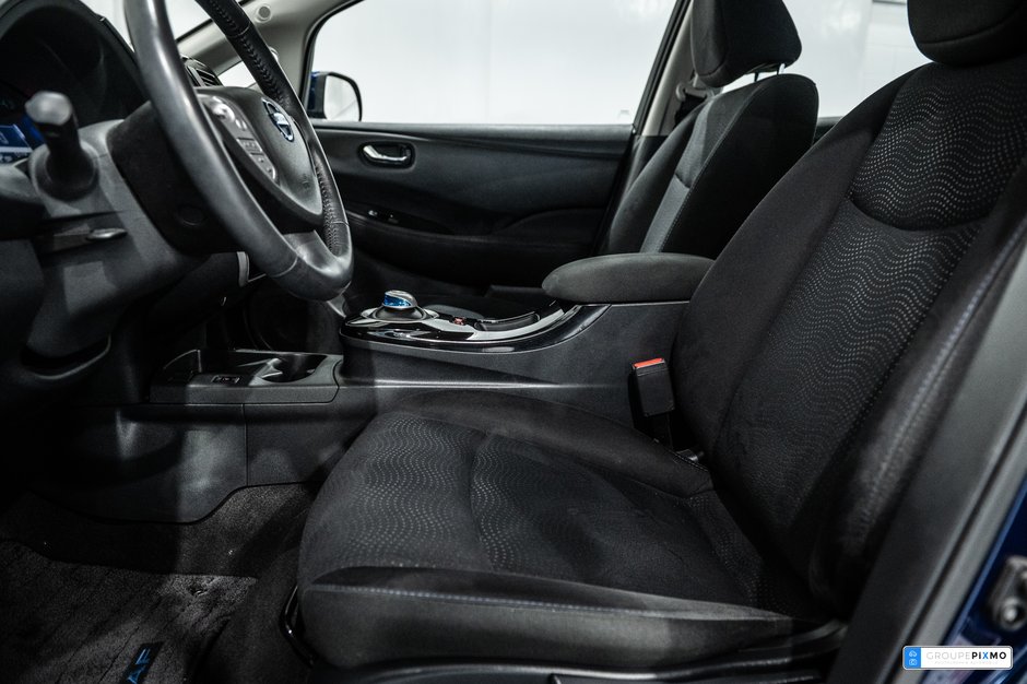 Nissan LEAF SV / CAMÉRA DE RECUL / SIÈGES CHAUFFANTS / NAV +++ 2017-13