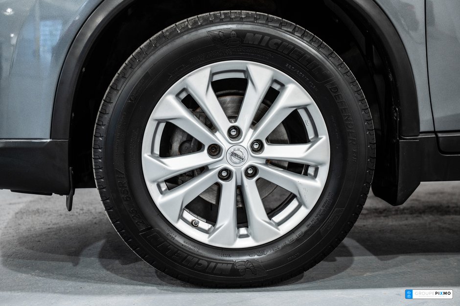 2014 Nissan Rogue SV / AWD / TOIT OUVRANT / SIÈGES CHAUFFANTS +++-5