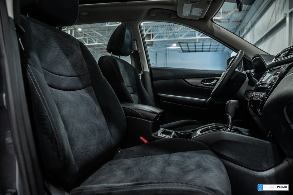 2014 Nissan Rogue SV / AWD / TOIT OUVRANT / SIÈGES CHAUFFANTS +++-32