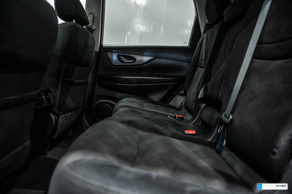 2014 Nissan Rogue SV / AWD / TOIT OUVRANT / SIÈGES CHAUFFANTS +++-27
