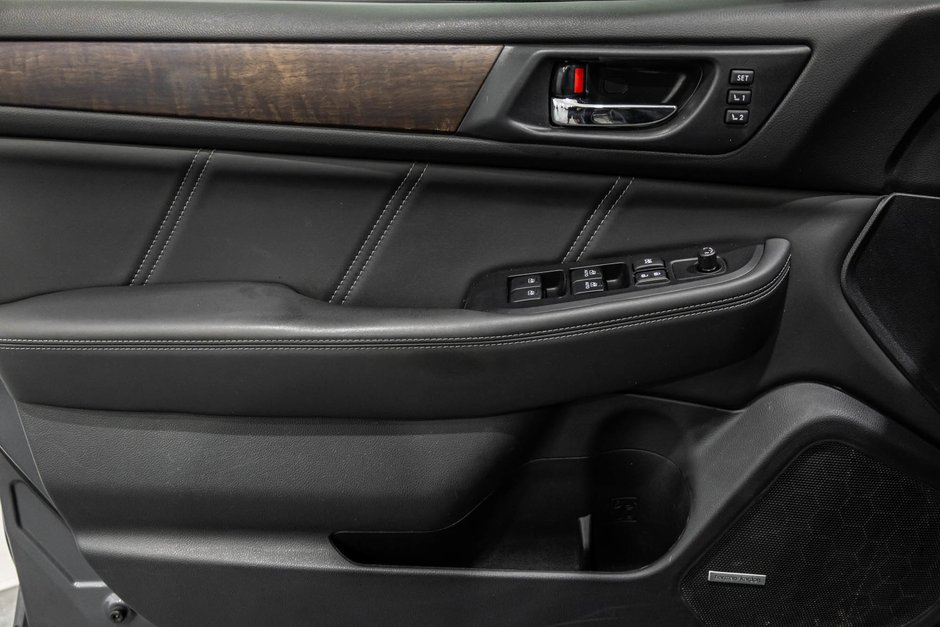 2019 Subaru Outback LIMITED / AWD / CUIR / SIÈGES CHAUFFANTS / CAMÉRA-12