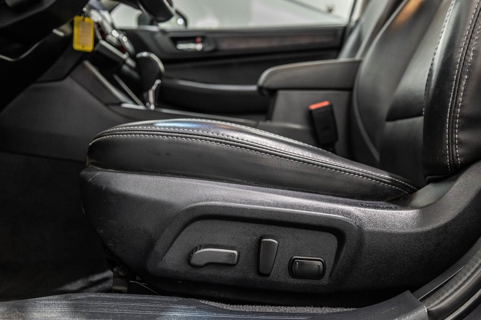 2019 Subaru Outback LIMITED / AWD / CUIR / SIÈGES CHAUFFANTS / CAMÉRA-13