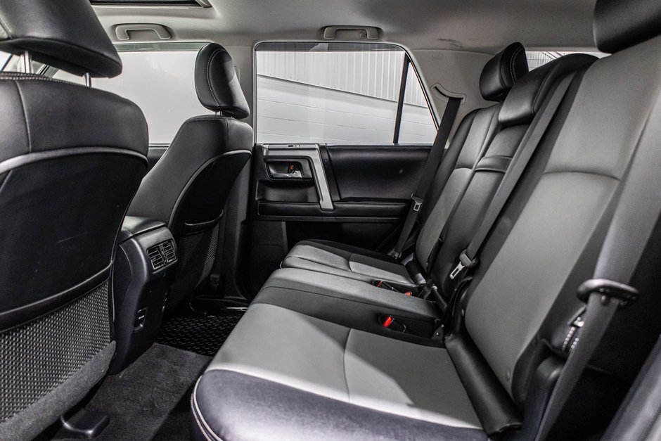 2018 Toyota 4Runner SR5 / CUIR / TOIT OUVRANT / CAMÉRA DE RECUL ++-26