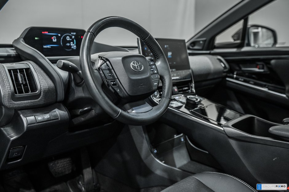 Toyota bZ4X XLE/TECH/AWD/CUIR/APPLE CARPLAY/JBL++ 2023-16