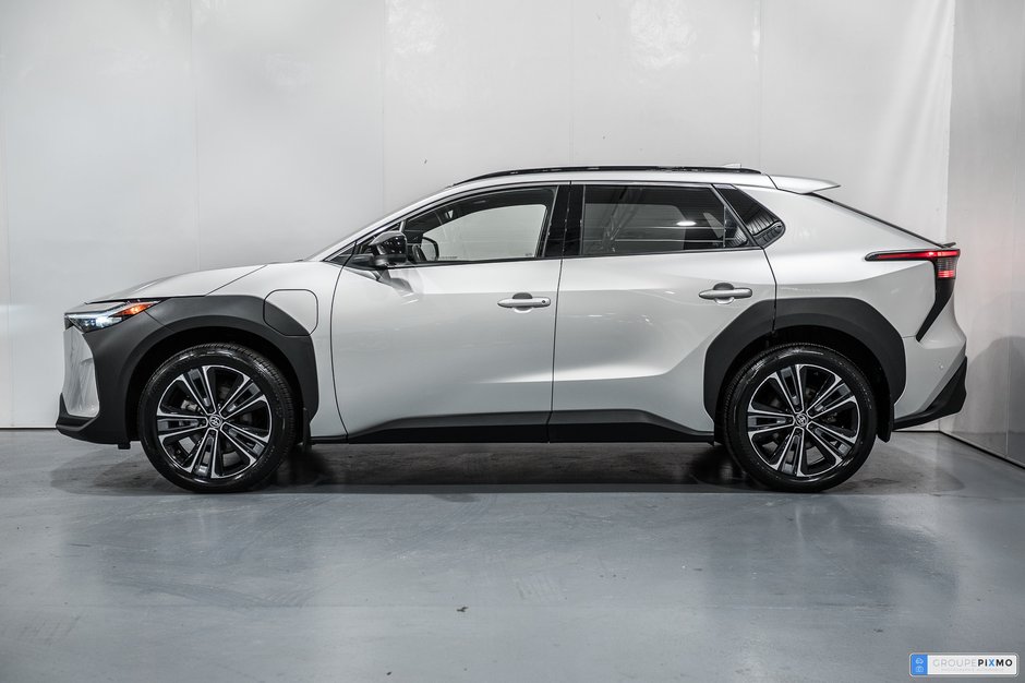 Toyota bZ4X XLE/TECH/AWD/CUIR/APPLE CARPLAY/JBL++ 2023-6