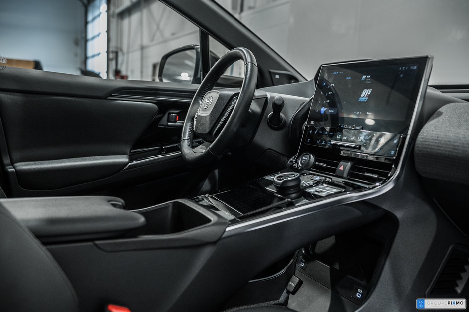 Toyota bZ4X XLE/TECH/AWD/CUIR/APPLE CARPLAY/JBL++ 2023-31