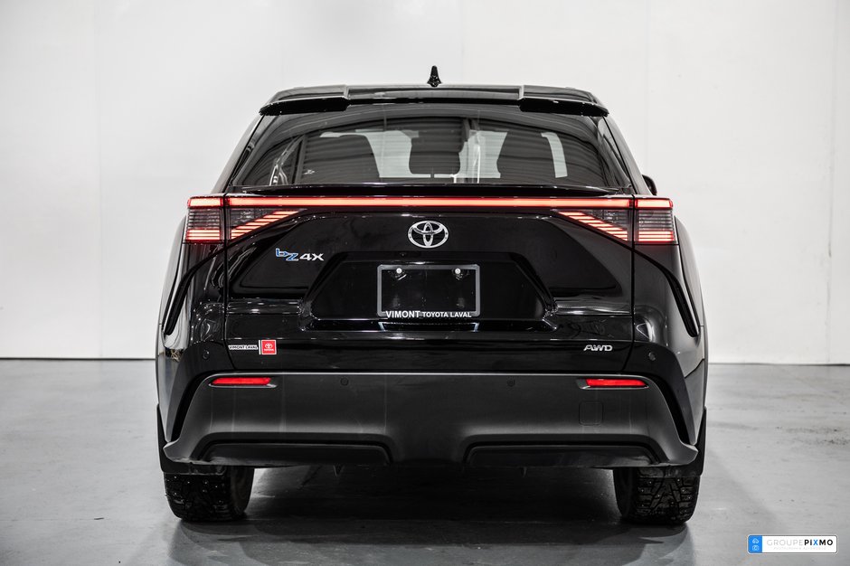 Toyota bZ4X XLE / AWD / APPLE CARPLAY / TOIT PANORAMIQUE+++ 2023-8