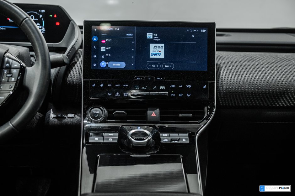 Toyota bZ4X XLE / AWD / APPLE CARPLAY / TOIT PANORAMIQUE+++ 2023-30