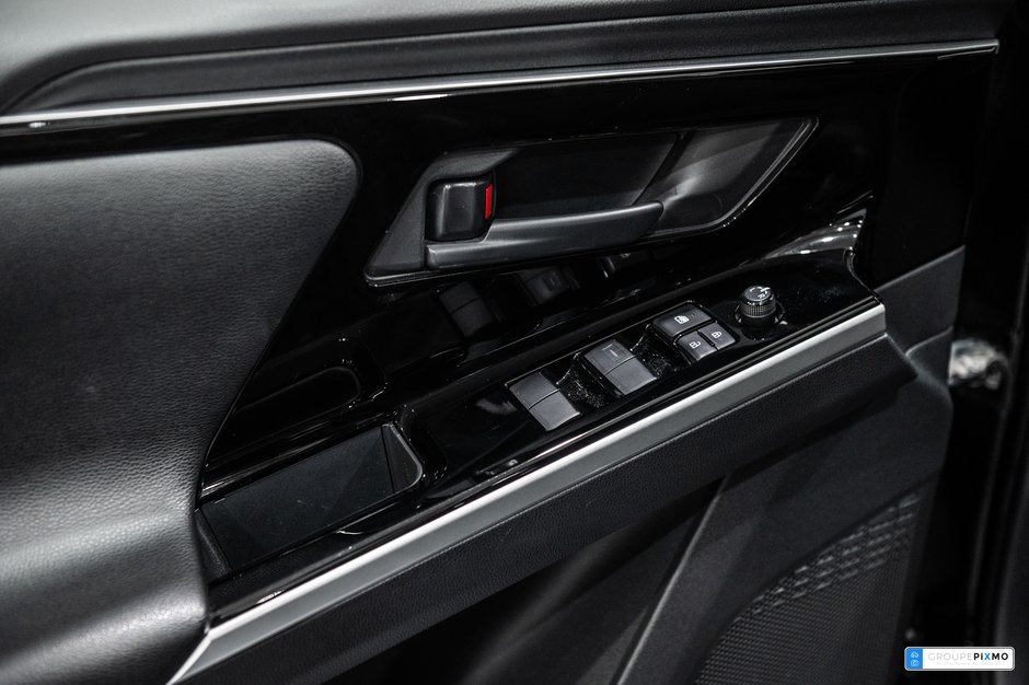 Toyota bZ4X XLE / AWD / APPLE CARPLAY / TOIT PANORAMIQUE+++ 2023-13