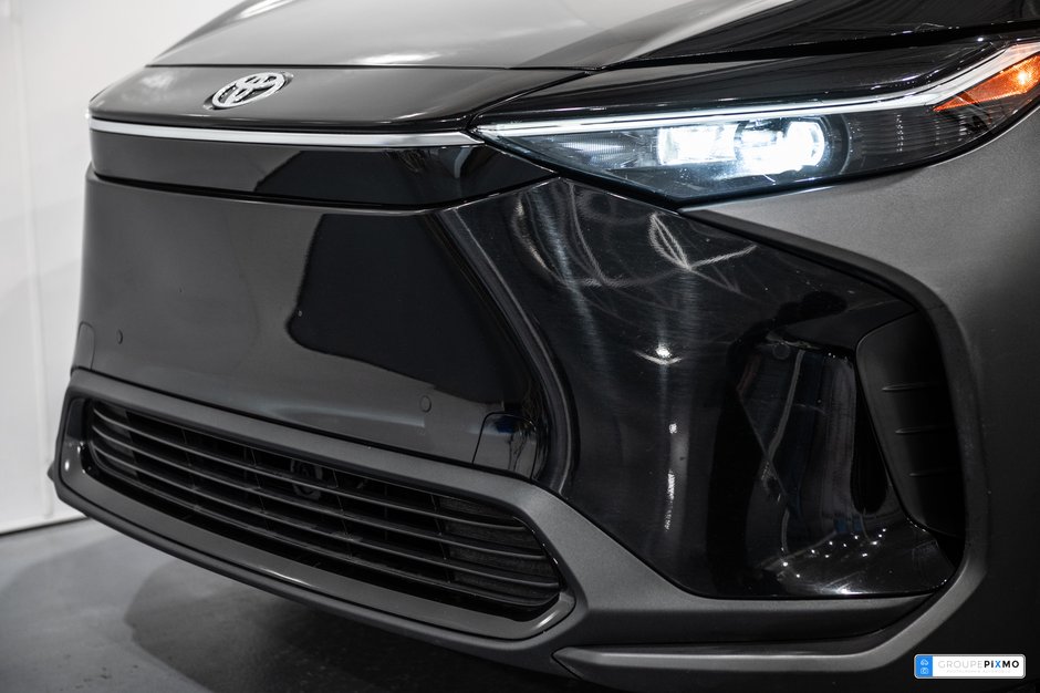 Toyota bZ4X XLE / AWD / APPLE CARPLAY / TOIT PANORAMIQUE+++ 2023-3