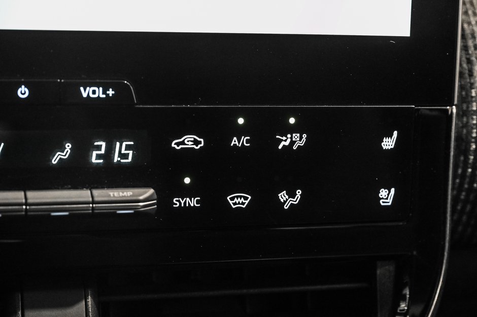 Toyota bZ4X XLE / AWD / CUIR / APPLE CARPLAY / TOIT PANO+++ 2023-20