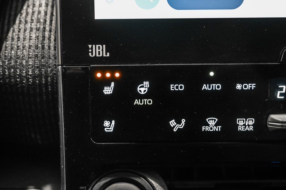 Toyota bZ4X XLE / AWD / CUIR / APPLE CARPLAY / TOIT PANO+++ 2023-18