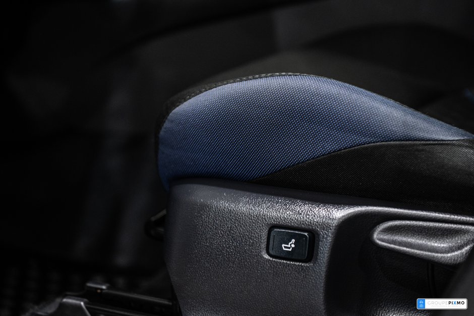 Toyota C-HR XLE / PREMIUM / APPLE CARPLAY / CAMÉRA DE RECUL++ 2021-13