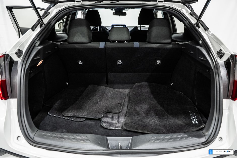 Toyota C-HR XLE / PREMIUM / APPLE CARPLAY / CAMÉRA DE RECUL++ 2021-10