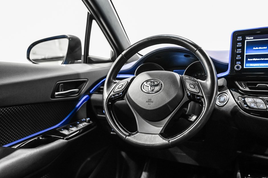 Toyota C-HR XLE / PREMIUM / APPLE CARPLAY / SIÉEGES CHAUFFANTS 2022-21