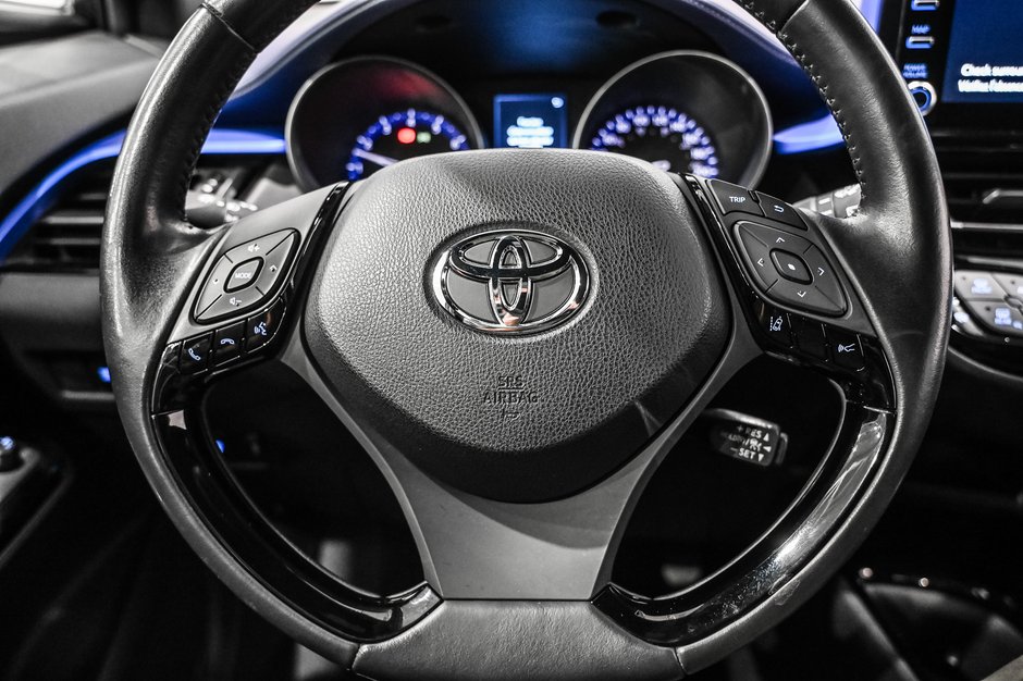 Toyota C-HR XLE / PREMIUM / APPLE CARPLAY / SIÉEGES CHAUFFANTS 2022-12