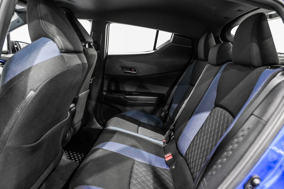 2022 Toyota C-HR XLE / PREMIUM / APPLE CARPLAY / CAMÉRA DE RECUL+++-21