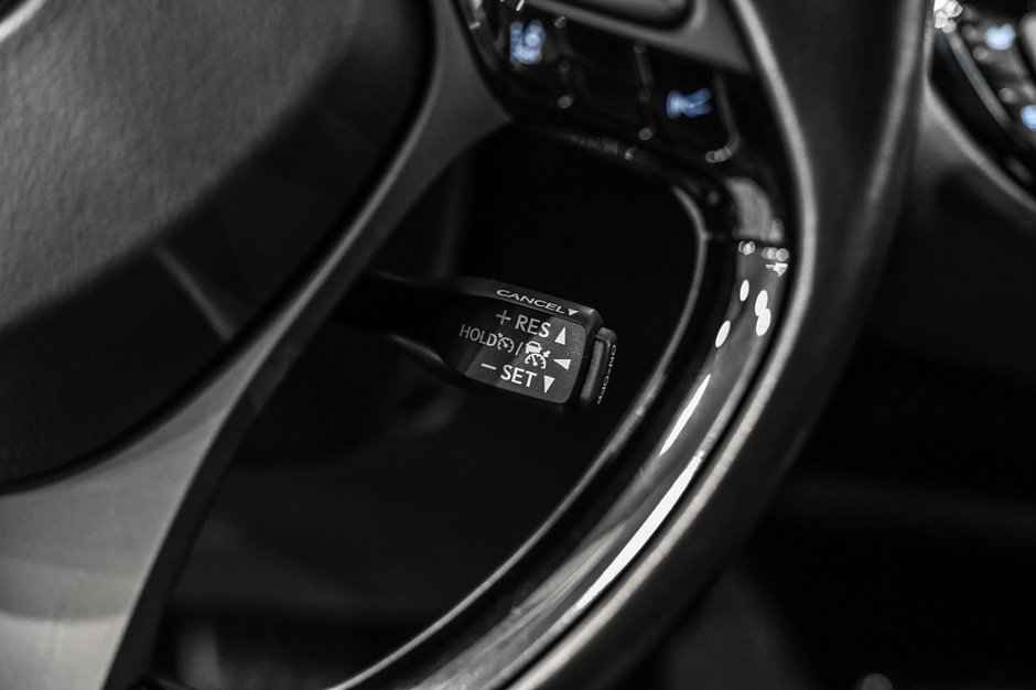 2022 Toyota C-HR XLE / PREMIUM / APPLE CARPLAY / CAMÉRA DE RECUL+++-14
