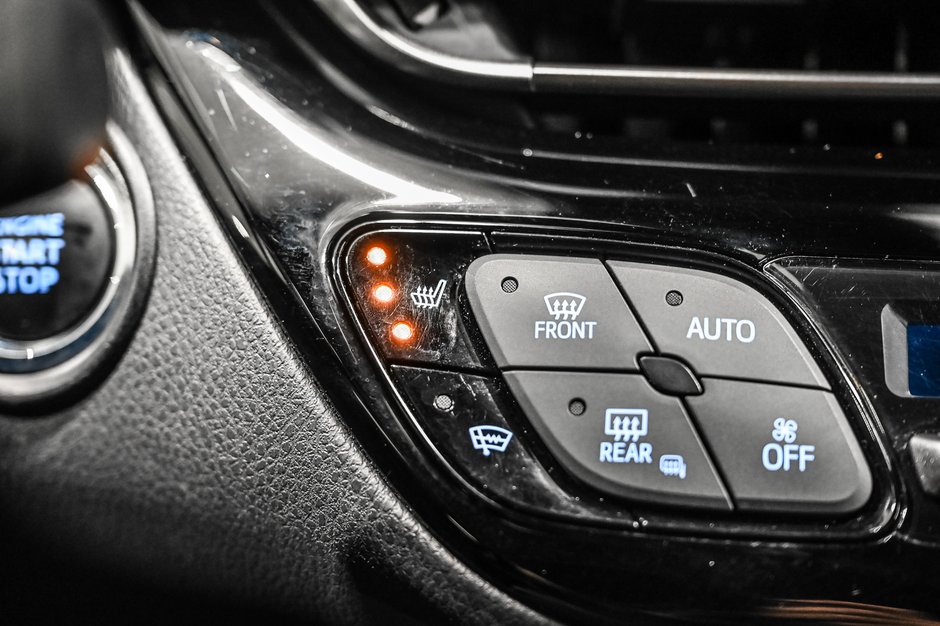 2022 Toyota C-HR XLE / PREMIUM / APPLE CARPLAY / CAMÉRA DE RECUL+++-18