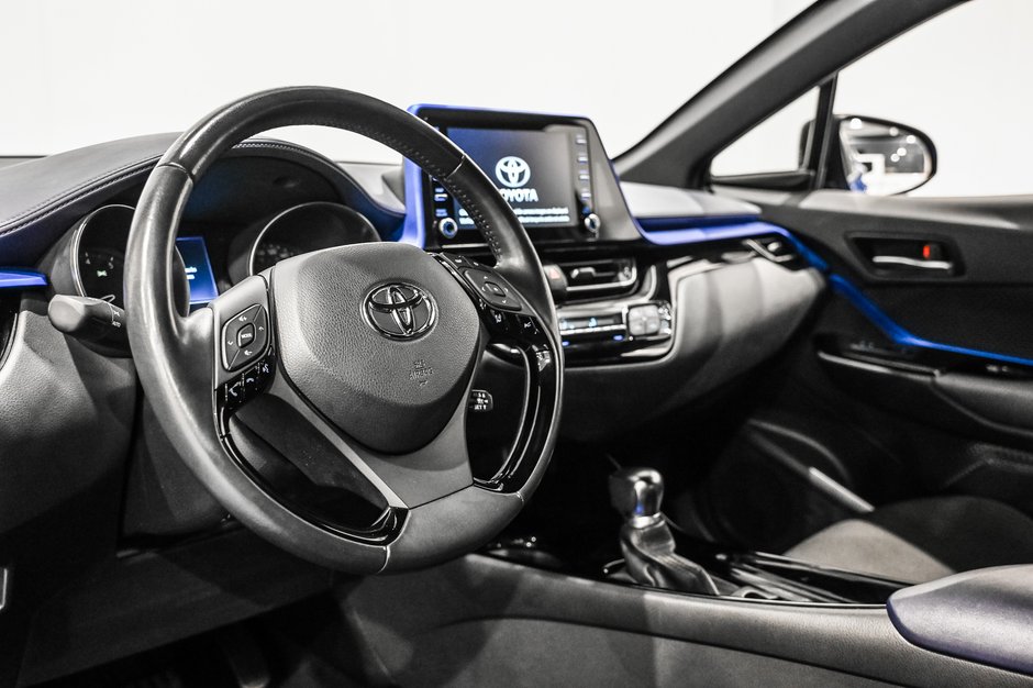 2022 Toyota C-HR XLE / PREMIUM / APPLE CARPLAY / CAMÉRA DE RECUL+++-10