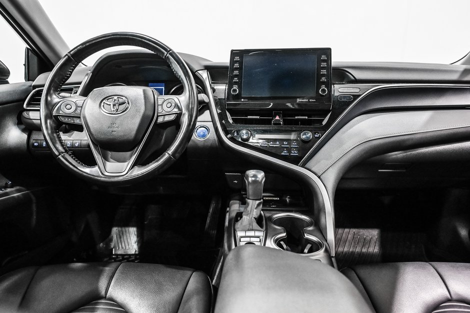 Toyota Camry Hybrid 2022 / SE / HYBRIDE / NIGHTSHADE+++ 2022-23