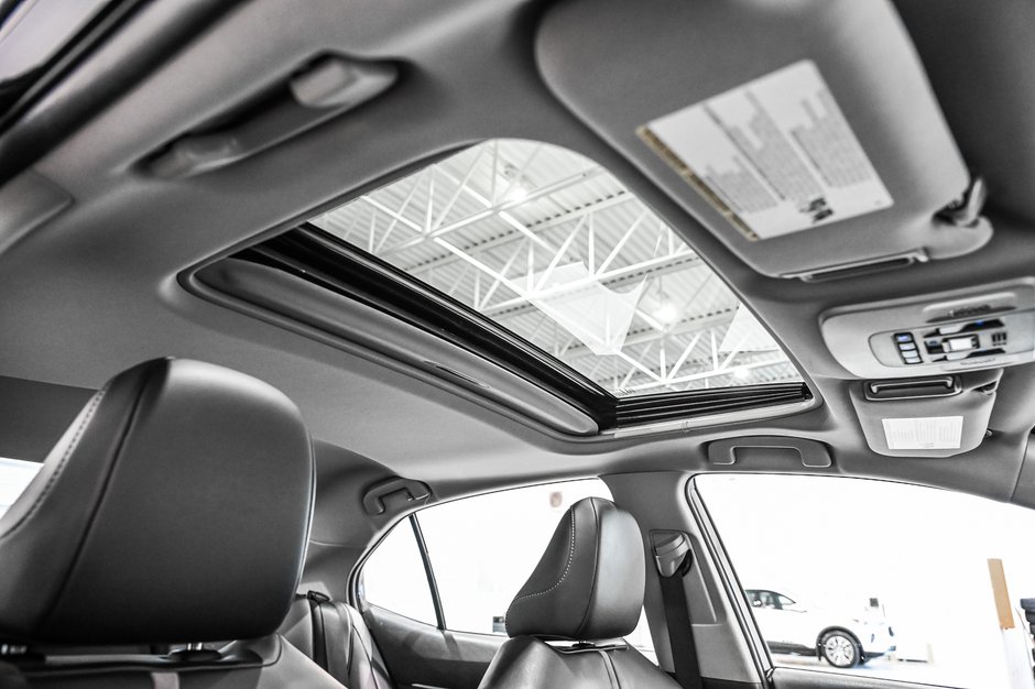 Toyota Camry Hybrid 2022 / SE / HYBRIDE / NIGHTSHADE+++ 2022-27