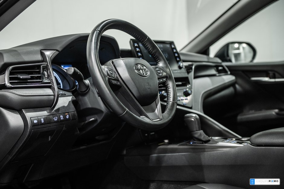 Toyota Camry Hybrid SE / HYBRIDE / CUIR / APPLE CARPLAY / TOIT OUVRANT 2023-15