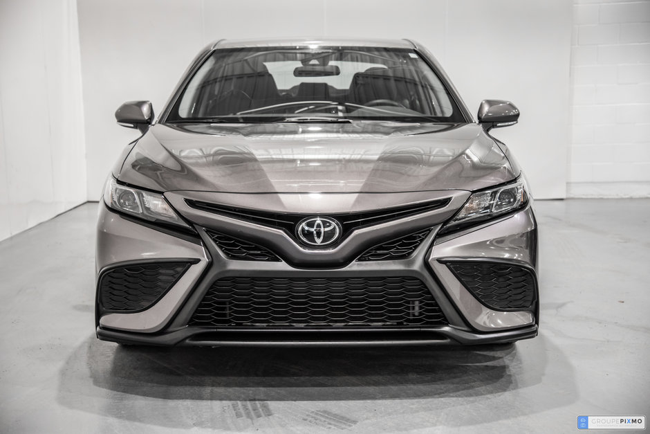 2022 Toyota Camry 2022+SE+APPLE CARPLAY+GARATIE DISPONIBLE+++-1